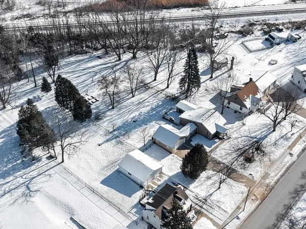 $279,900 | 1109 South 6th Street, De Pere, WI 54115