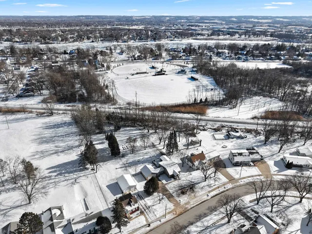 $279,900 | 1109 South 6th Street, De Pere, WI 54115