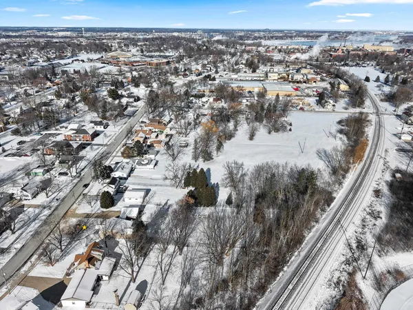 $279,900 | 1109 South 6th Street, De Pere, WI 54115