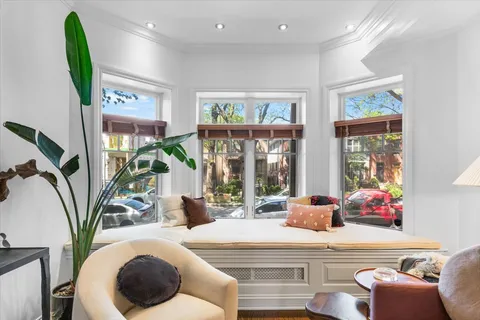 $1,349,000 | 1819 North Whipple Street, Chicago, IL 60647
