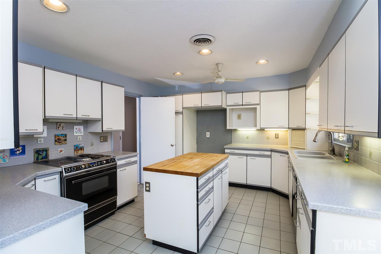 6917 Brecken Ridge Avenue Raleigh, NC 27615 - Photo 6 of 24 Gallery Image 6
