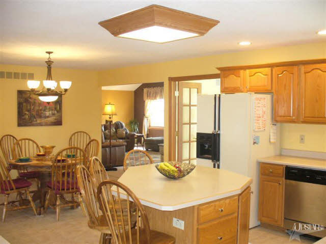 3940 Carroll Road Fort Wayne, IN 46818 - Photo 11 of 30 Gallery Image 11