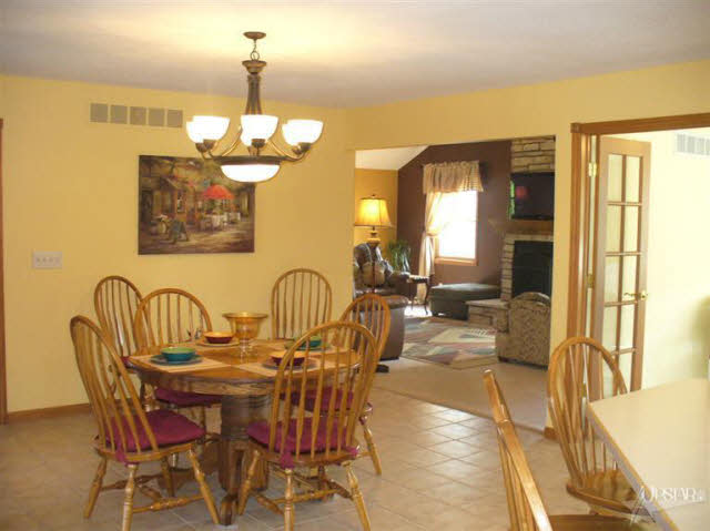 3940 Carroll Road Fort Wayne, IN 46818 - Photo 12 of 30 Gallery Image 12