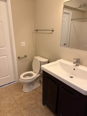 $2,300 | 5119 159th Street, Unit 3NW, Oak Forest, IL 60452
