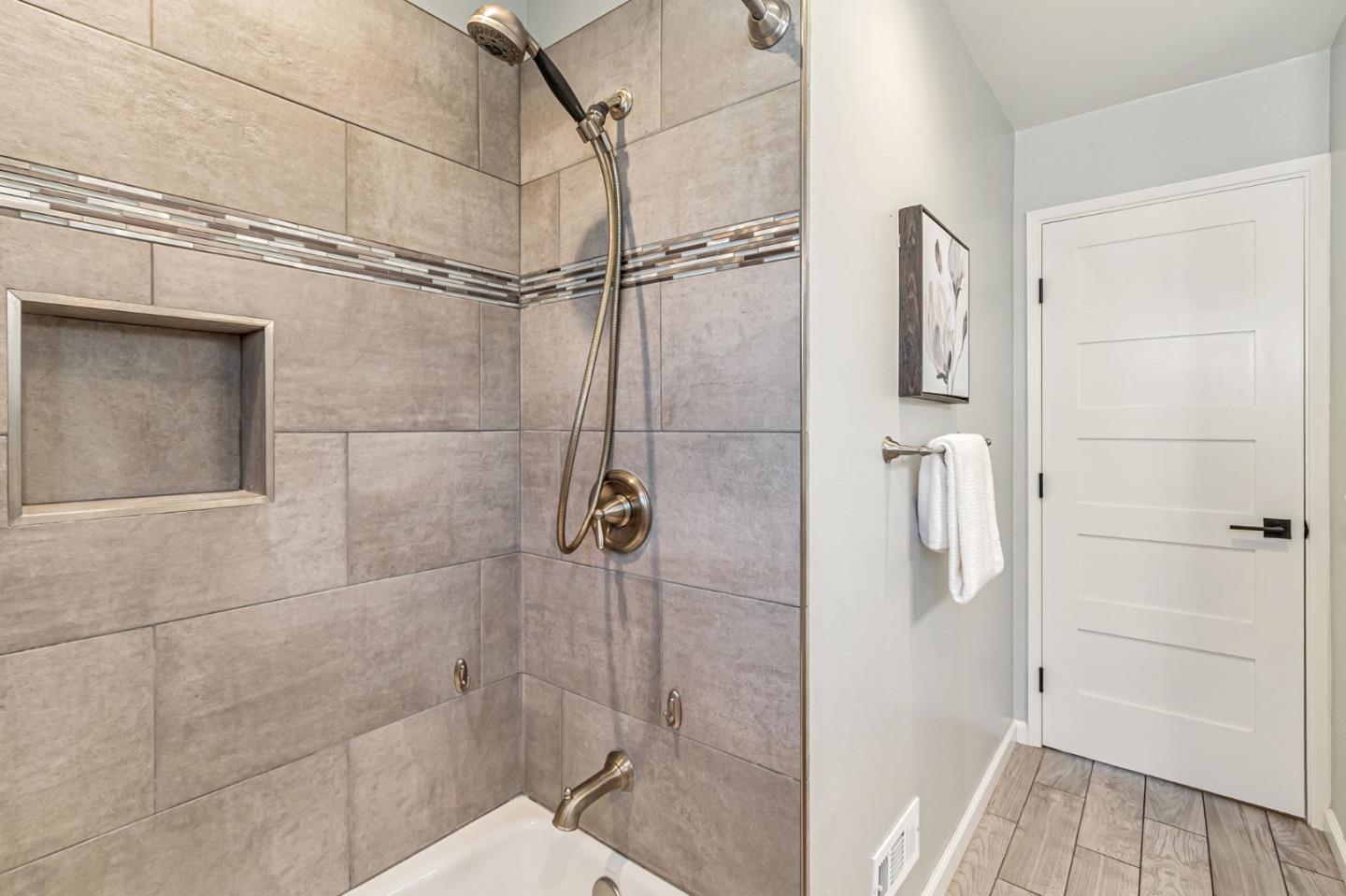 824 Buchser Way San Jose, CA 95125 - Photo 35 of 50 a bathroom with a shower
