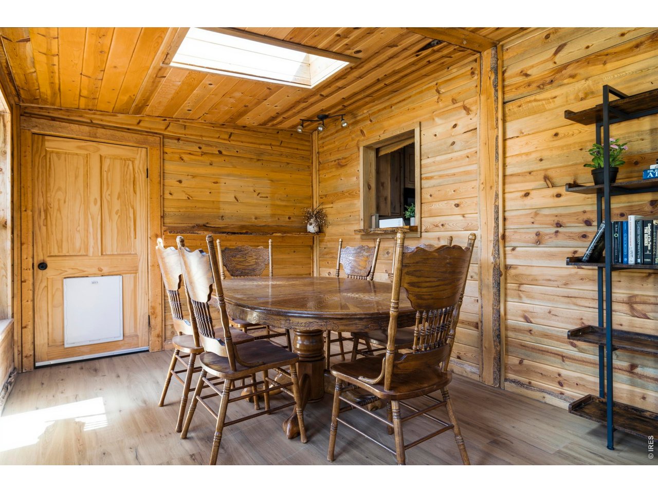 428 Rustic Road Bellvue, CO 80512 - Photo 16 of 36 Gallery Image 16