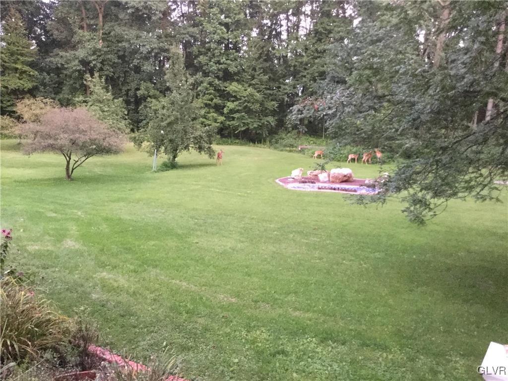 622 Getz Road Pen Argyl, PA 18072 - Photo 3 of 21 Gallery Image 3