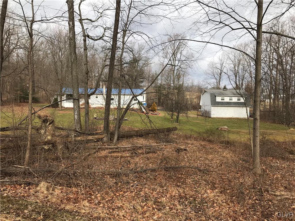 622 Getz Road Pen Argyl, PA 18072 - Photo 4 of 21 Gallery Image 4