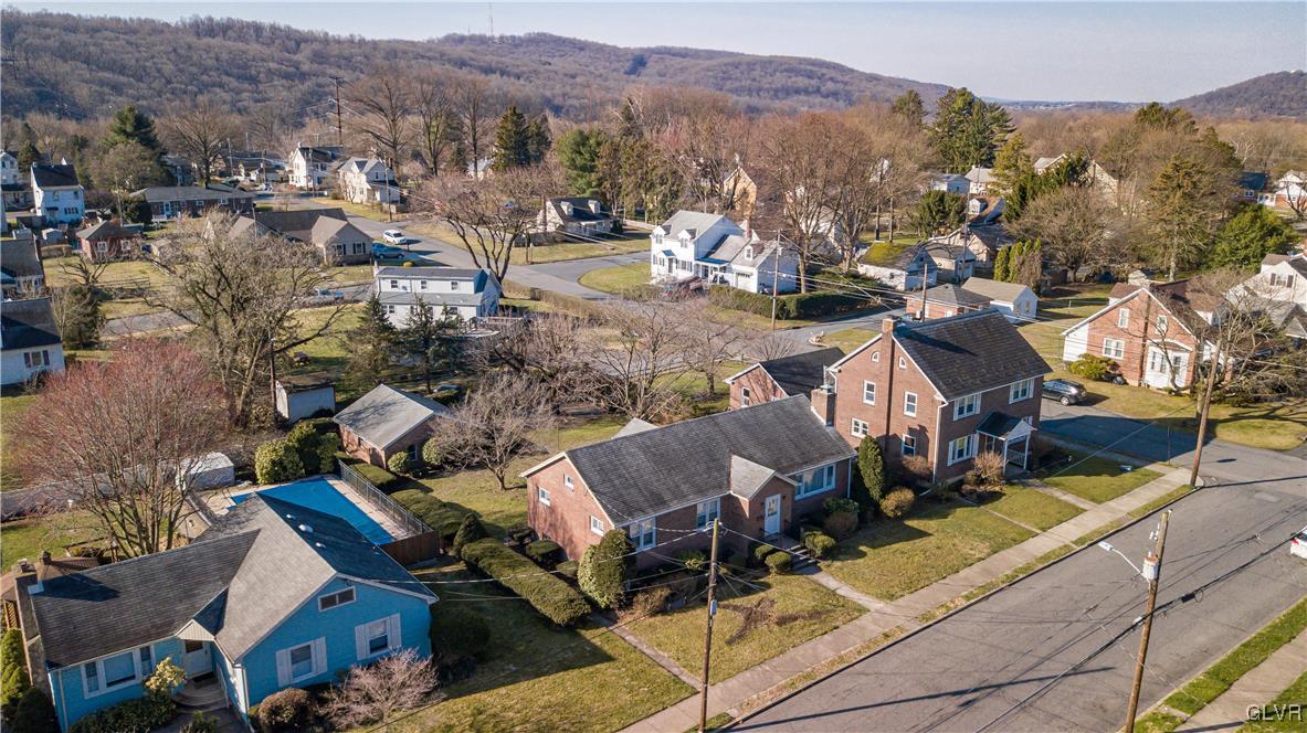 1523 Spring Street Bethlehem, PA 18018 - Photo 7 of 47 Gallery Image 7