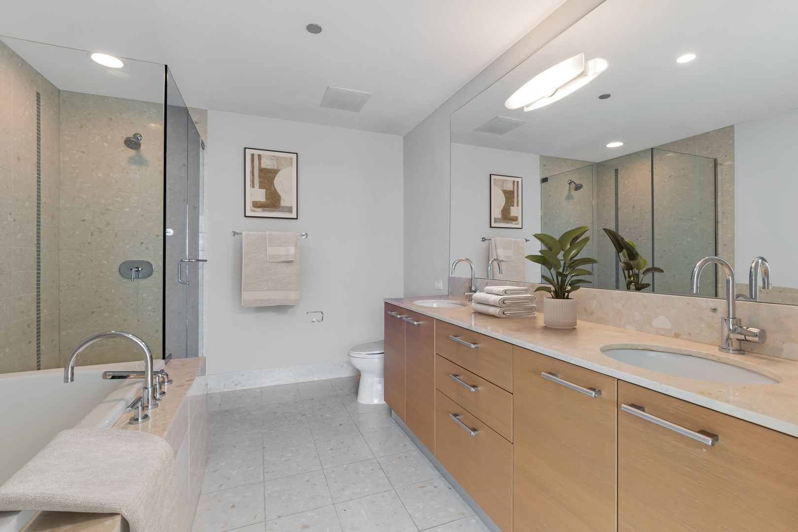 340 East Randolph Street, Unit 2905 Chicago, IL 60601 - Photo 10 of 14