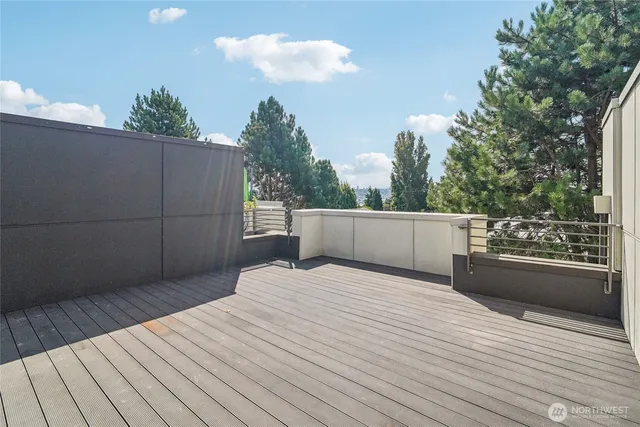 $700,000 | 6312 32nd Avenue Northwest, Unit C, Seattle, WA 98107