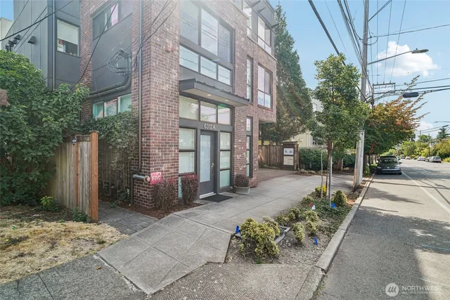 $700,000 | 6312 32nd Avenue Northwest, Unit C, Seattle, WA 98107