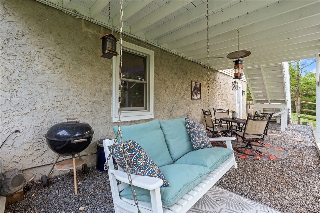 9081 Pittmans Gap Road Newland, NC 28657 - Photo 43 of 49