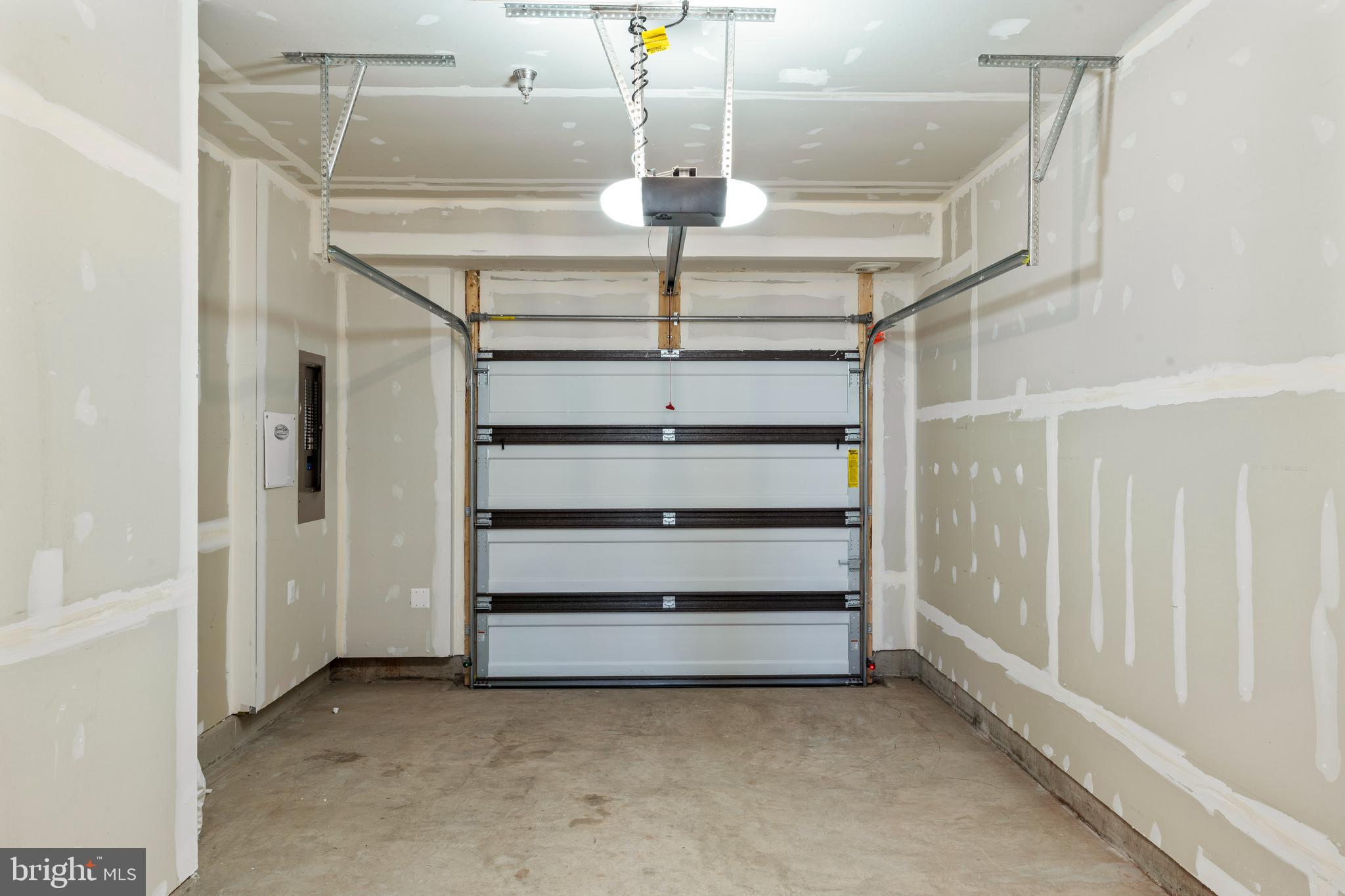 20320 Newfoundland Square Ashburn, VA 20147 - Photo 18 of 53 Garage