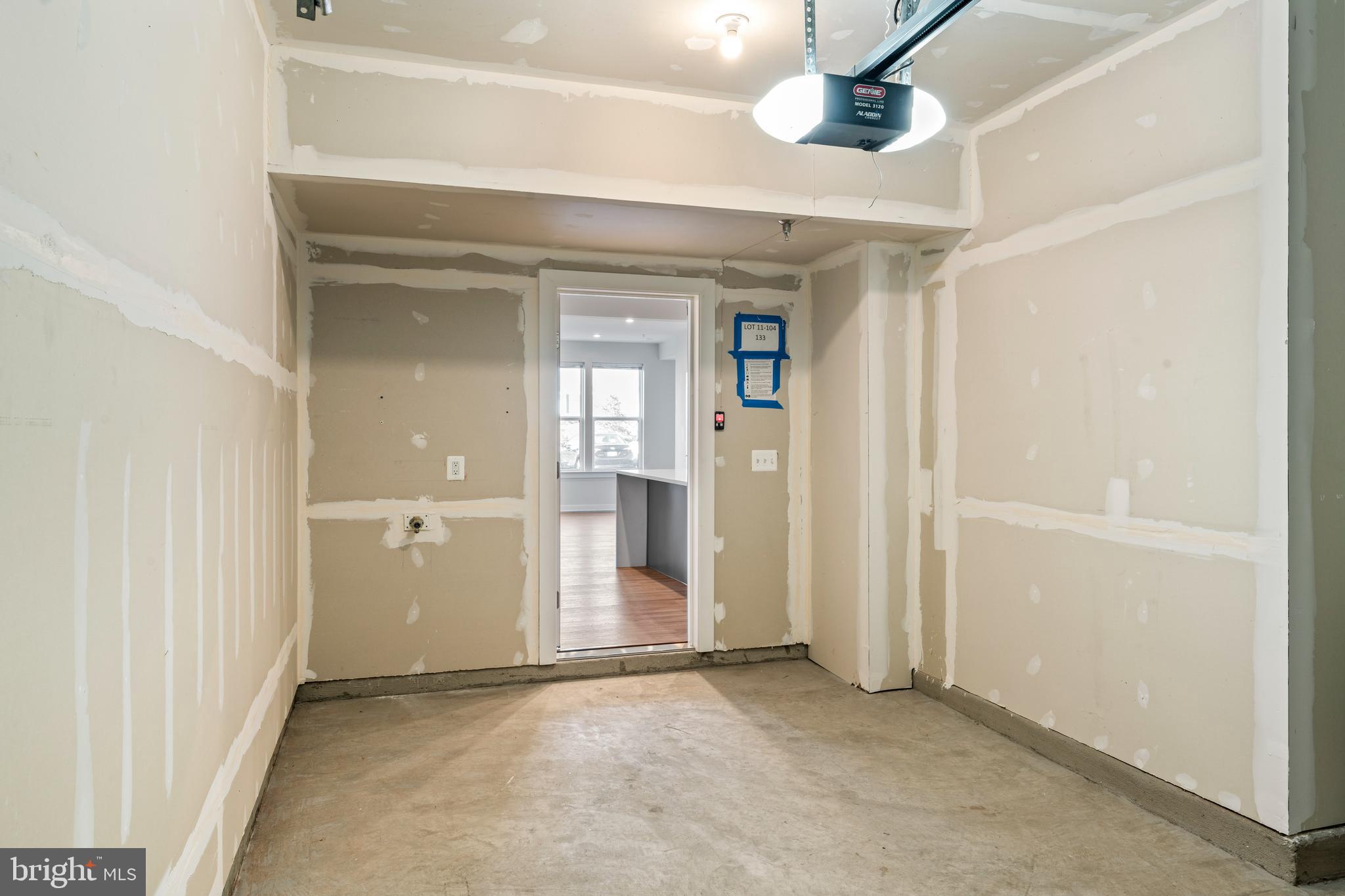 20320 Newfoundland Square Ashburn, VA 20147 - Photo 19 of 53 Garage