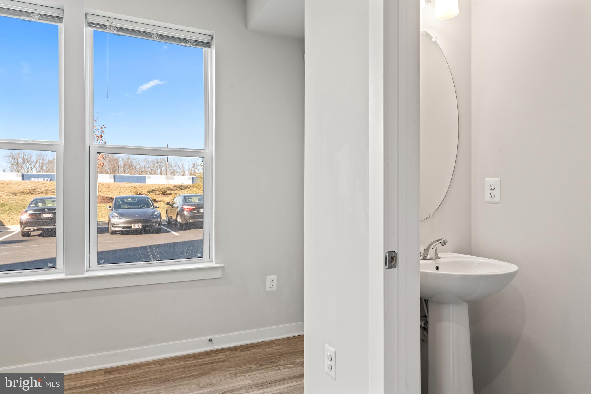 20320 Newfoundland Square Ashburn, VA 20147 - Photo 22 of 53 Entrance