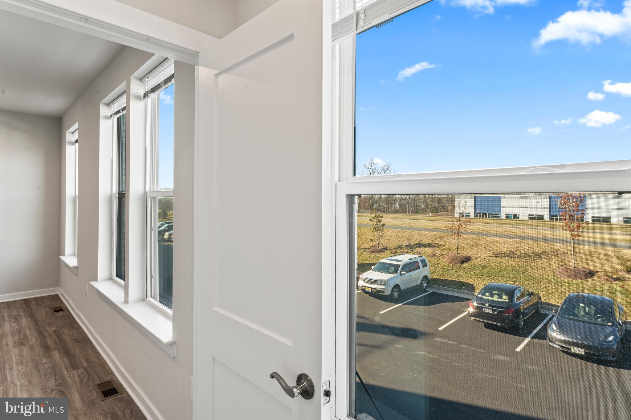 20320 Newfoundland Square Ashburn, VA 20147 - Photo 28 of 53 Master bedroom