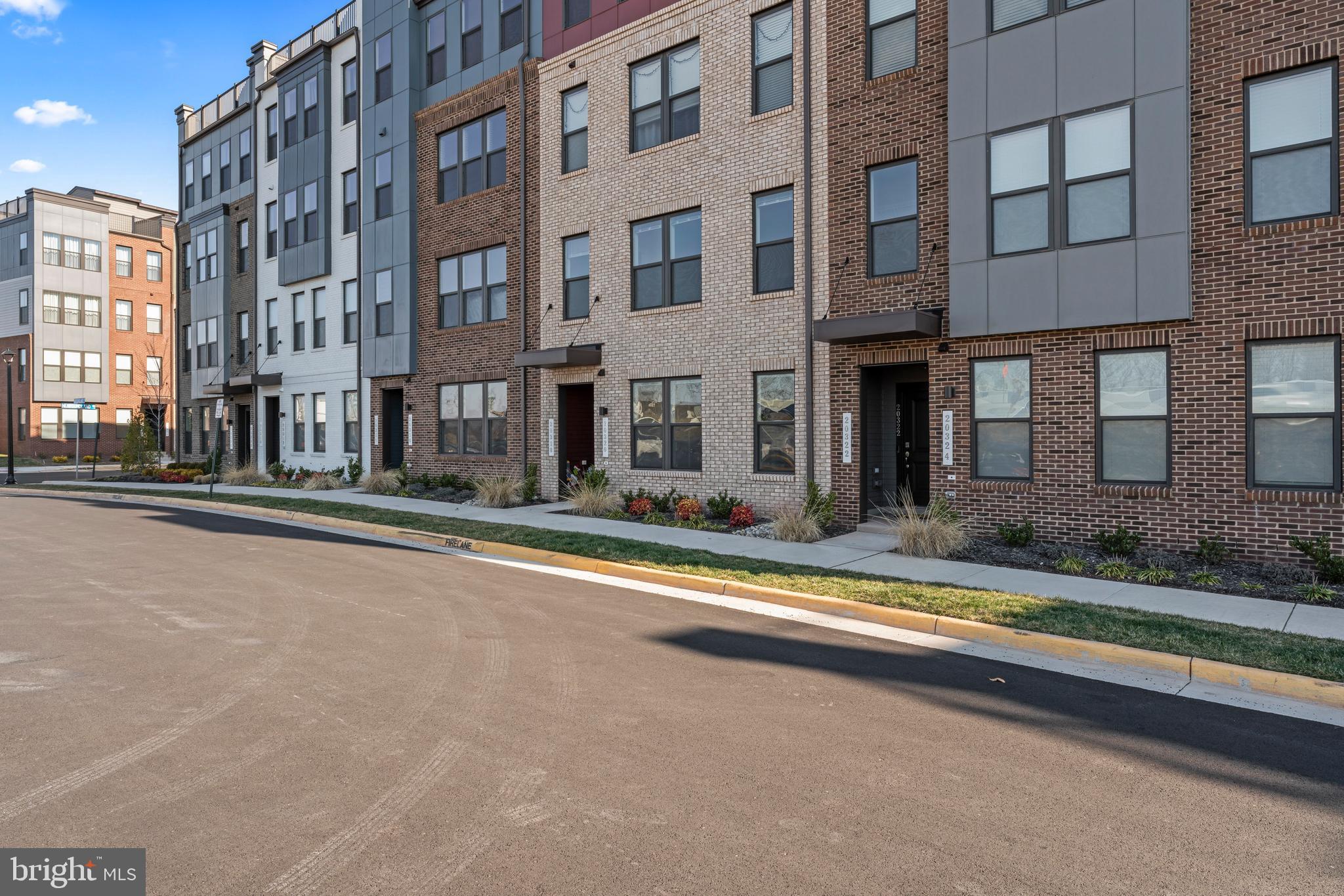 20320 Newfoundland Square Ashburn, VA 20147 - Photo 49 of 53 Front