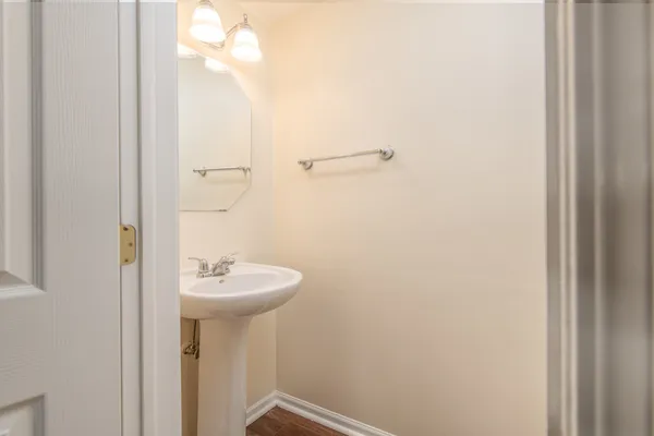 $250,000 | 653 Winchester Court, Lake Villa, IL 60046