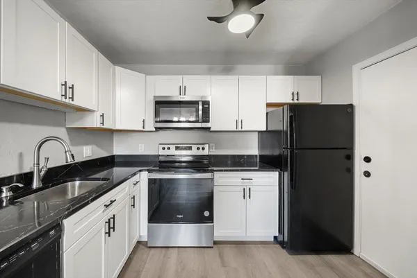 $2,600 | 22 Irving Street, Unit 15, Everett, MA 02149