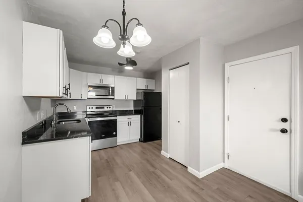 $2,600 | 22 Irving Street, Unit 15, Everett, MA 02149