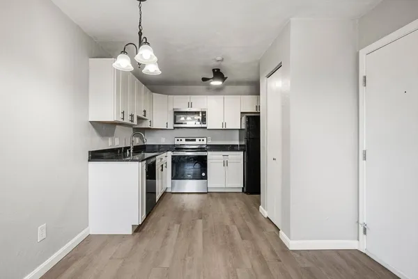 $2,600 | 22 Irving Street, Unit 15, Everett, MA 02149