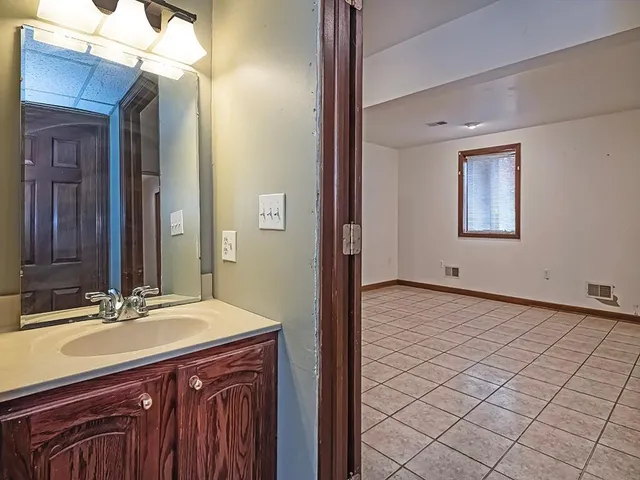 $779,000 | 109 Ivy Lane, Venetia, PA 15367