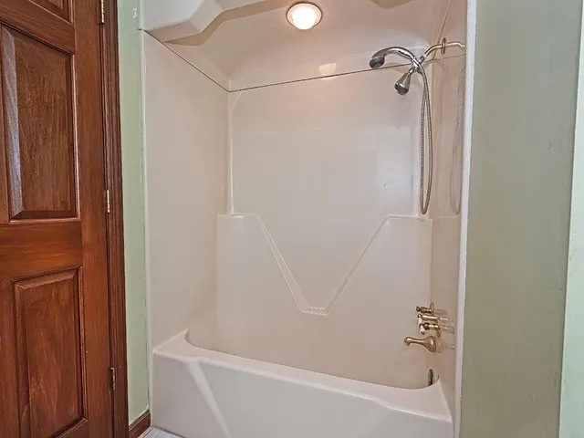 $779,000 | 109 Ivy Lane, Venetia, PA 15367