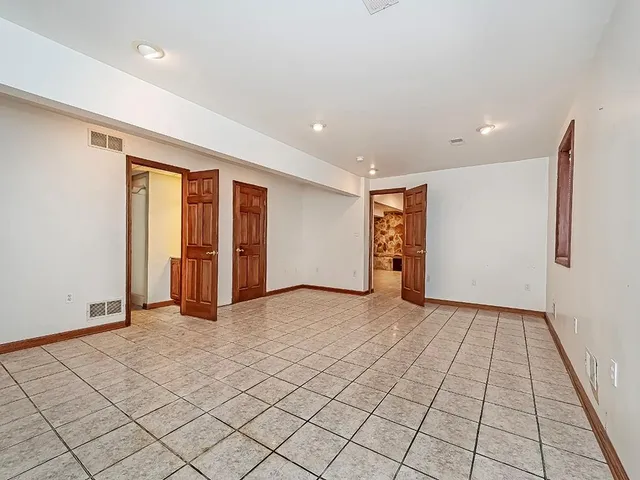 $779,000 | 109 Ivy Lane, Venetia, PA 15367