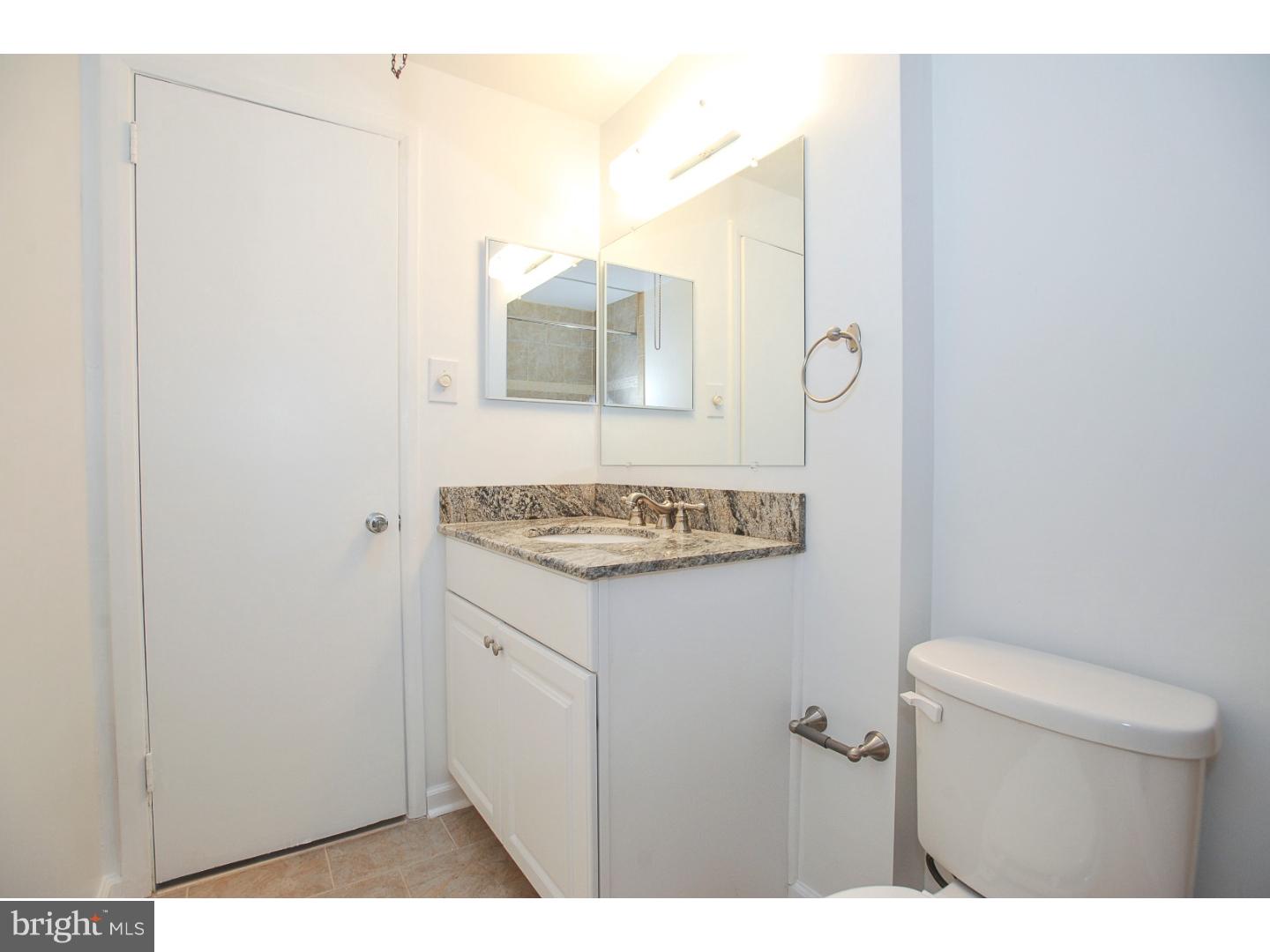 3204 Holly Road Philadelphia, PA 19154 - Photo 15 of 25 Bathroom