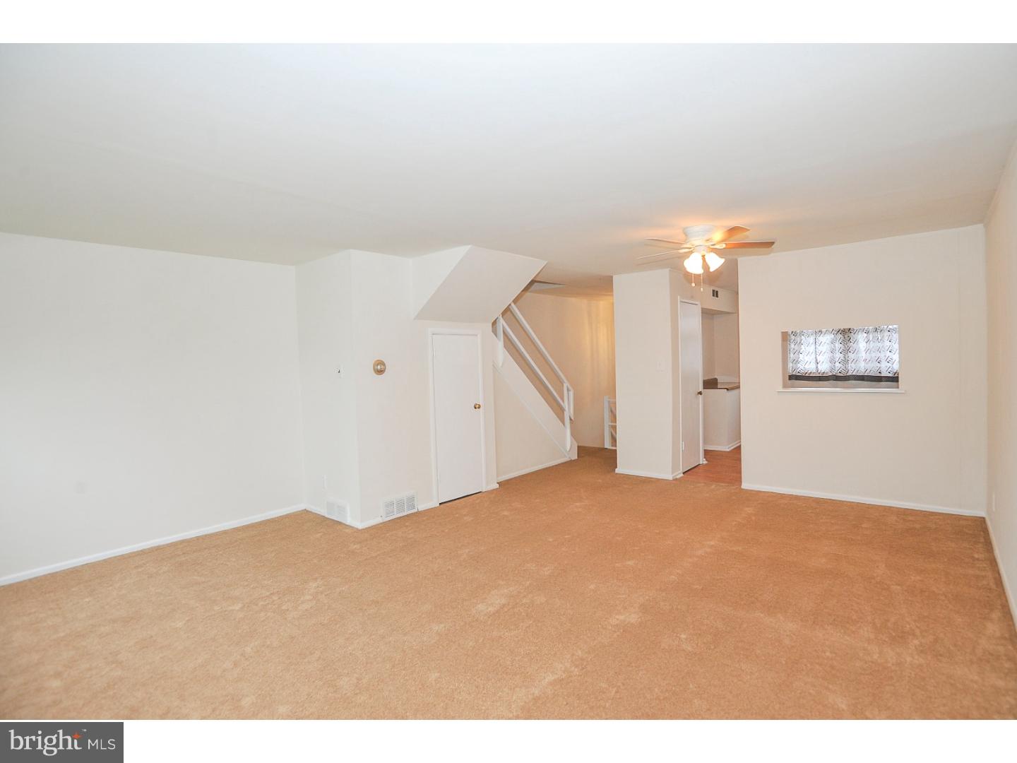 3204 Holly Road Philadelphia, PA 19154 - Photo 9 of 25 Dining Room