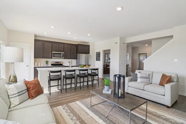 $435,990 | 1722 Baler Avenue, Aurora, IL 60503