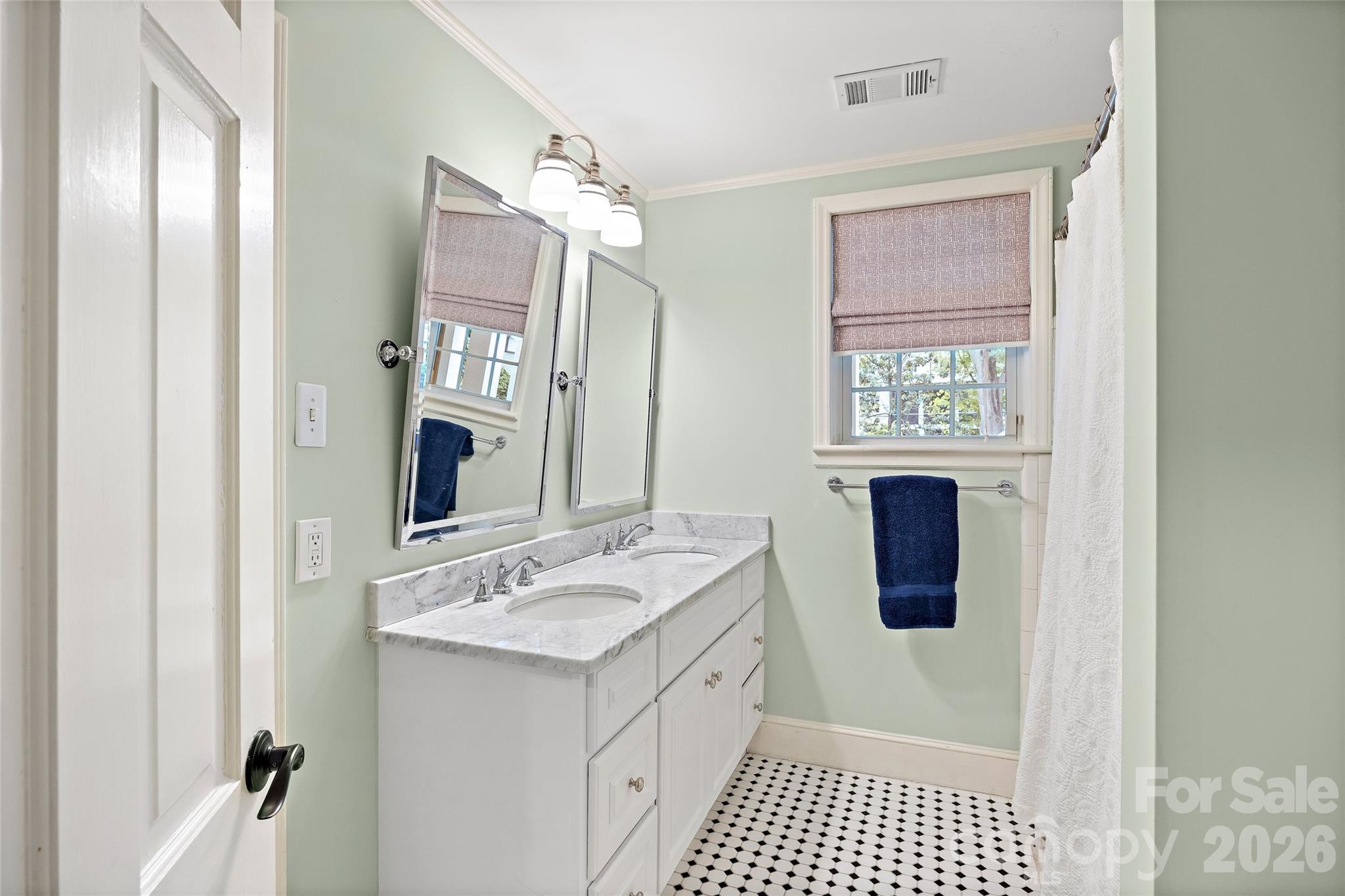 2719 Inverness Road Charlotte, NC 28211 - Photo 32 of 43 Gallery Image 32