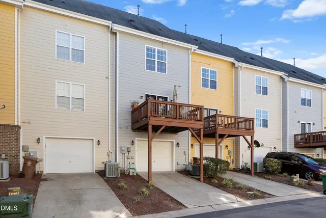 $359,900 | 147 Dove Cottage Lane, Cary, NC 27519