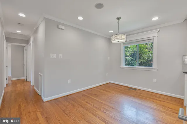 $3,850 | 3911 Egan Drive, Fairfax, VA 22030