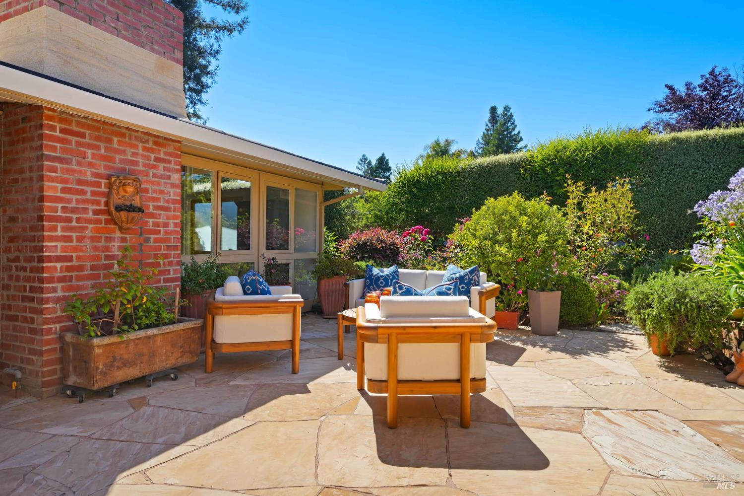 39 Orchard Way Novato, CA 94947 - Photo 33 of 47