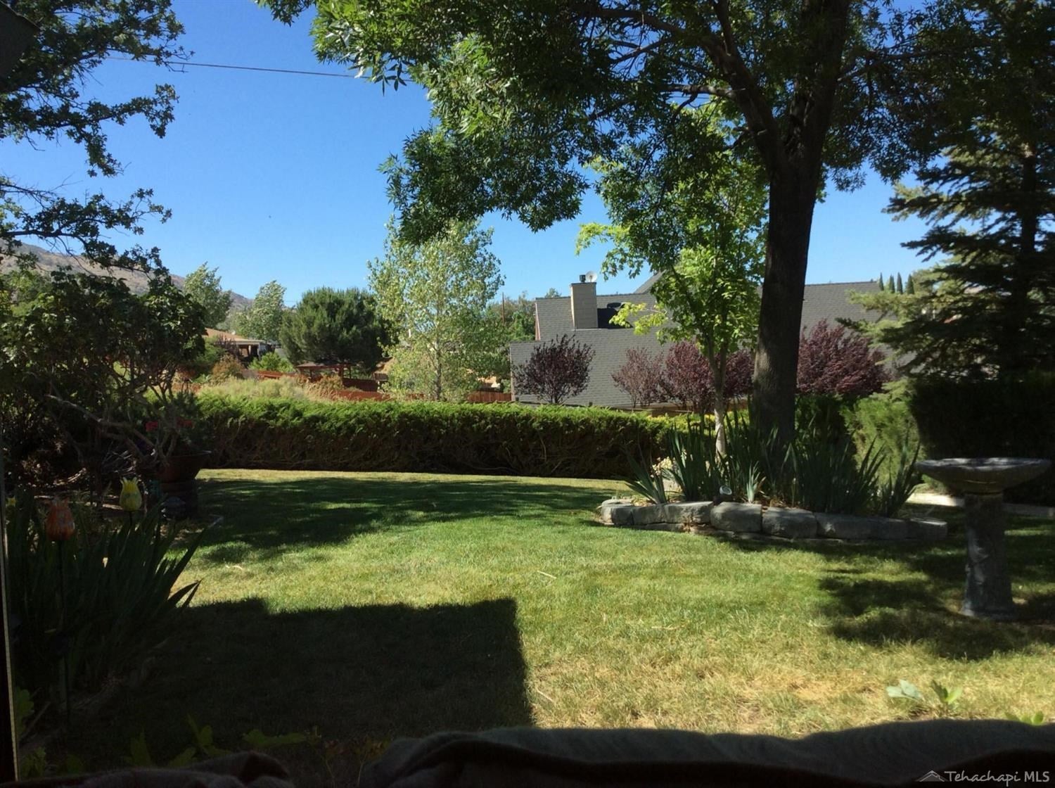 21008 Ridgeway Drive Tehachapi, CA 93561 - Photo 14 of 67 Gallery Image 14