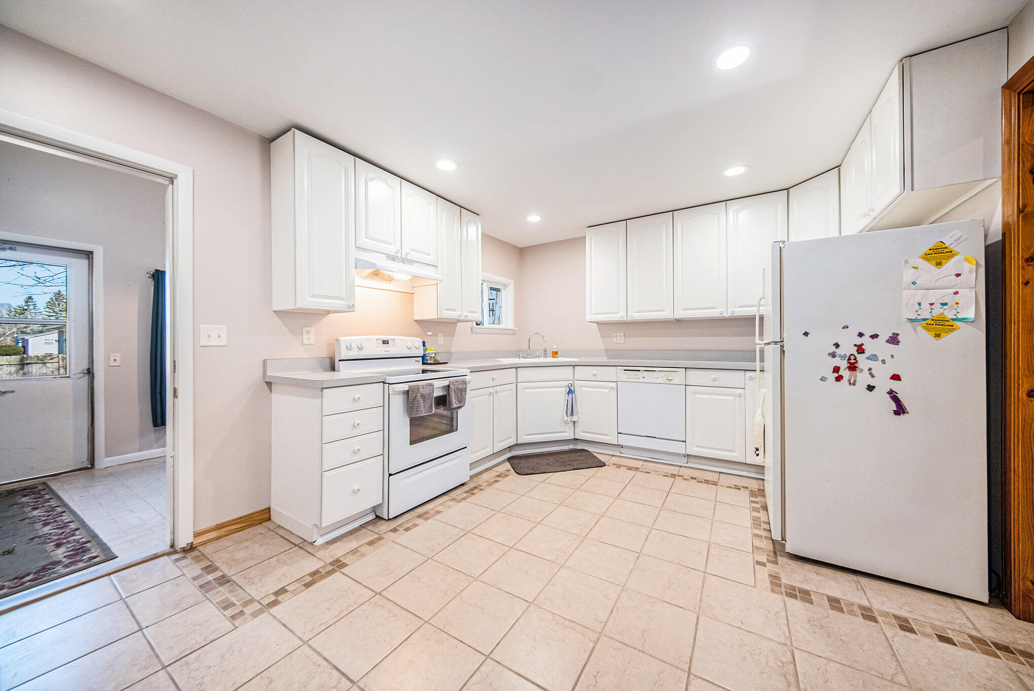 9238 Cady Road Jackson, MI 49201 - Photo 8 of 30 007_sbp_49-2_197