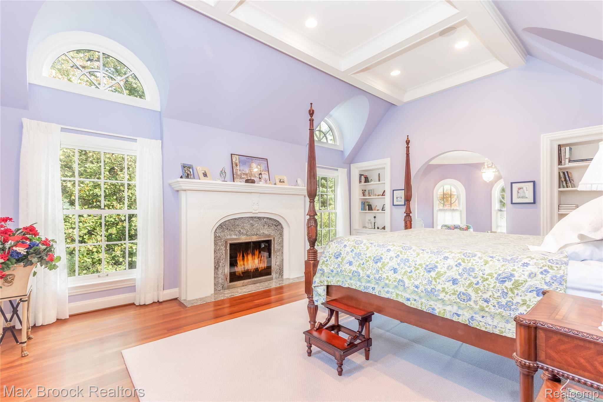 2080 Redding Road Birmingham, MI 48009 - Photo 37 of 59 Master Bedroom 1.jpg