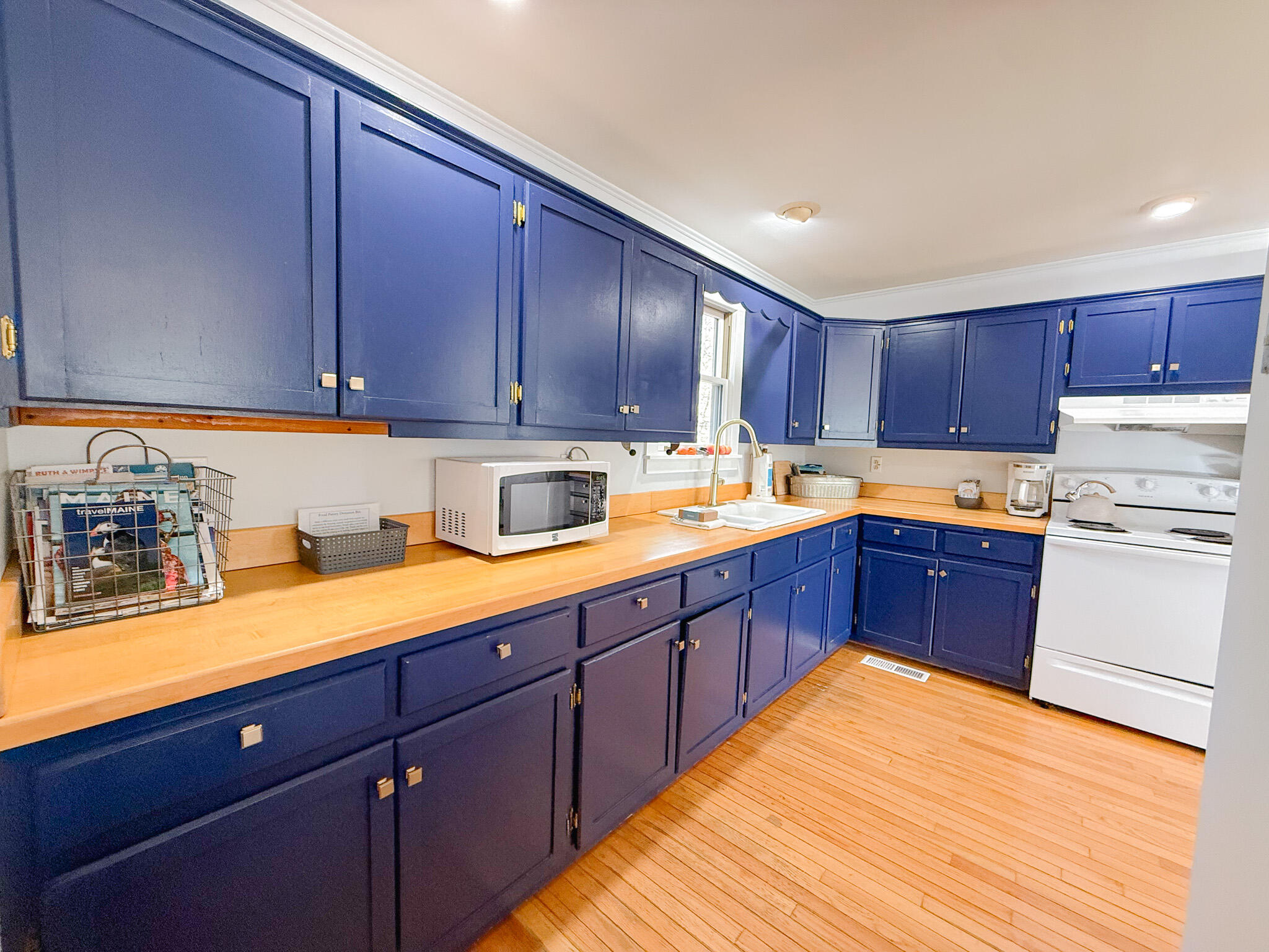 6 Nob Hill Road Hancock, ME 04640 - Photo 25 of 41 Kitchen