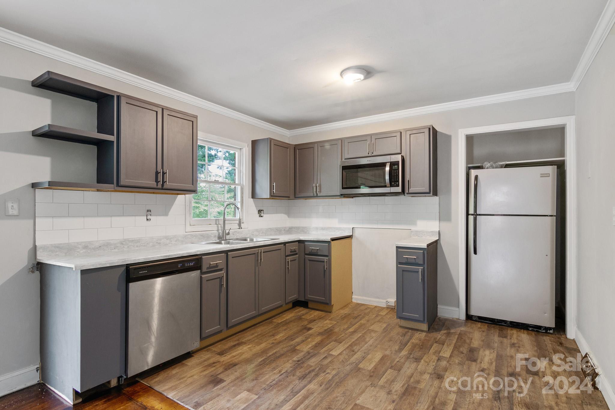 4907 Springview Road Charlotte, NC 28213 - Photo 10 of 13 Gallery Image 10