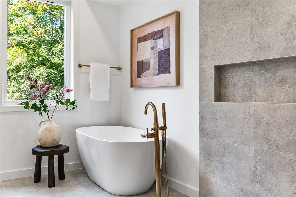 80 Louise Road, Unit 80 Newton, MA 02467 - Photo 12 of 13