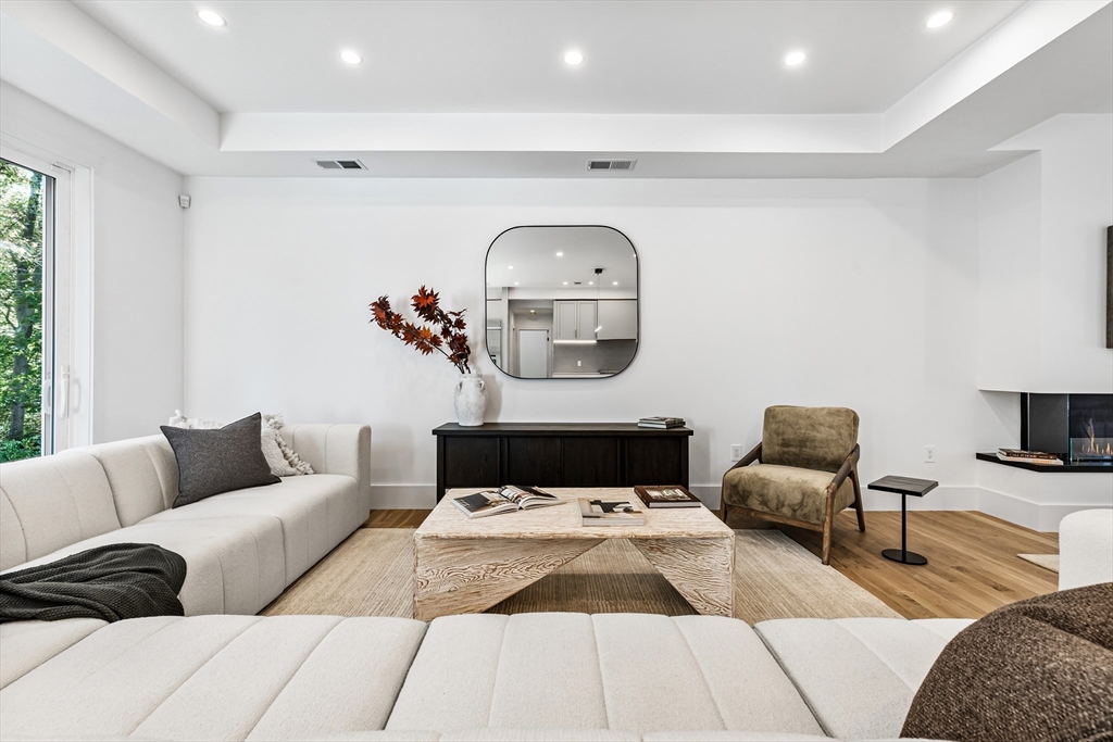 80 Louise Road, Unit 80 Newton, MA 02467 - Photo 3 of 13