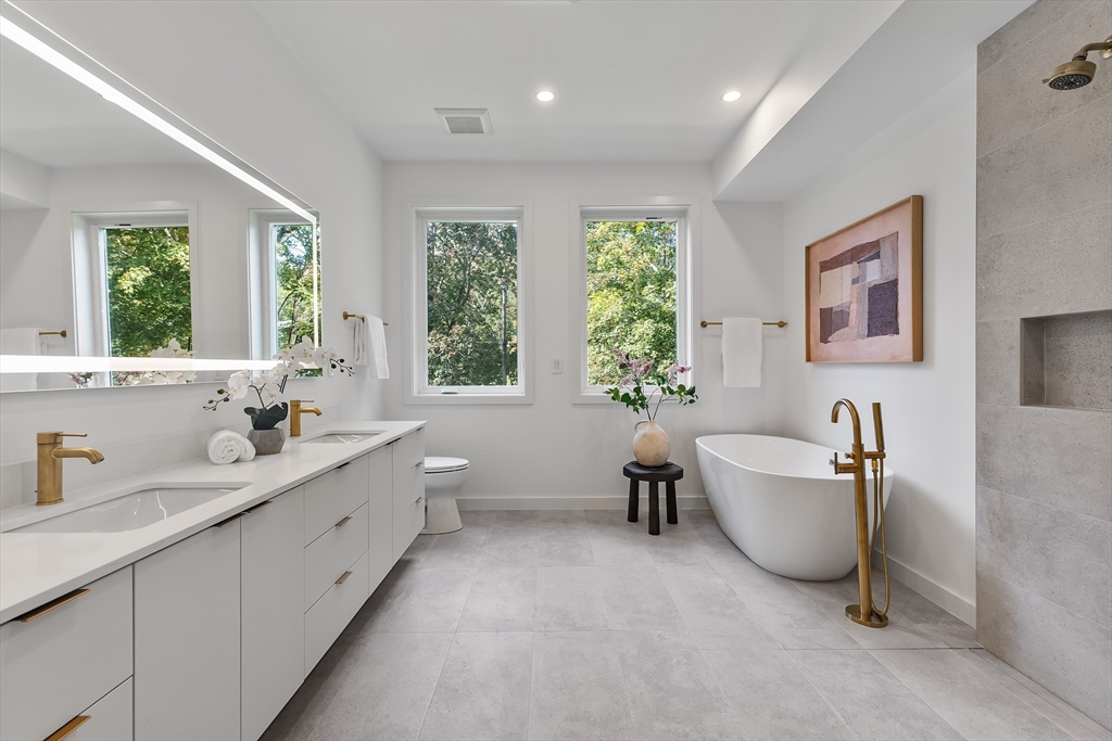 80 Louise Road, Unit 80 Newton, MA 02467 - Photo 10 of 13