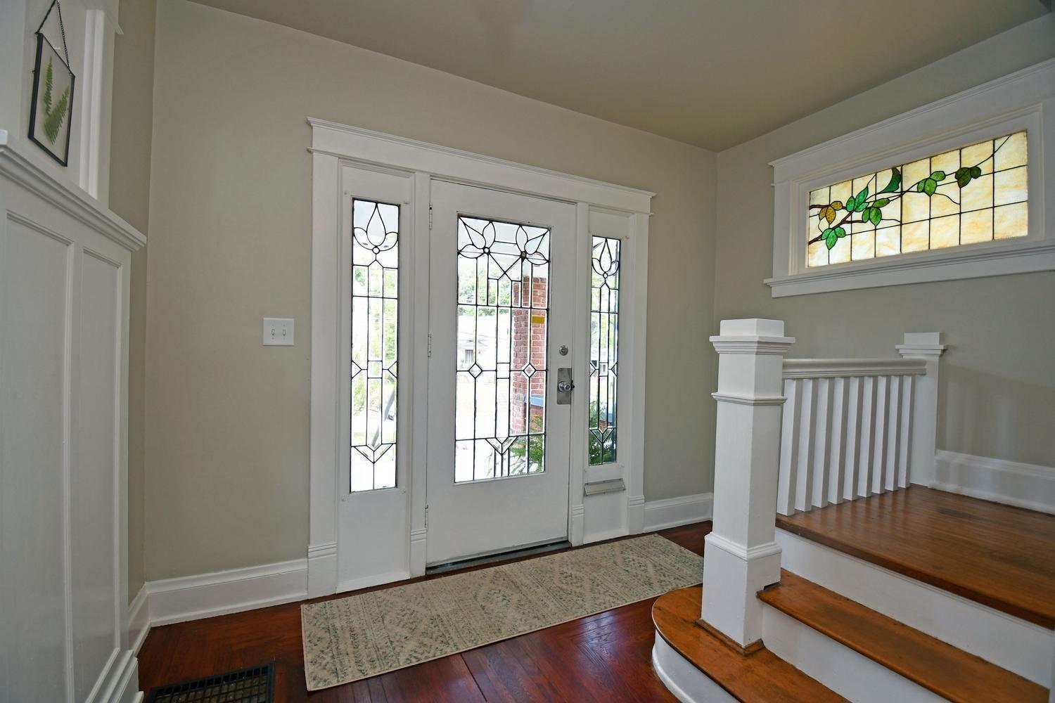 6109 Roe Street Cincinnati, OH 45227 - Photo 6 of 36 Gallery Image 6