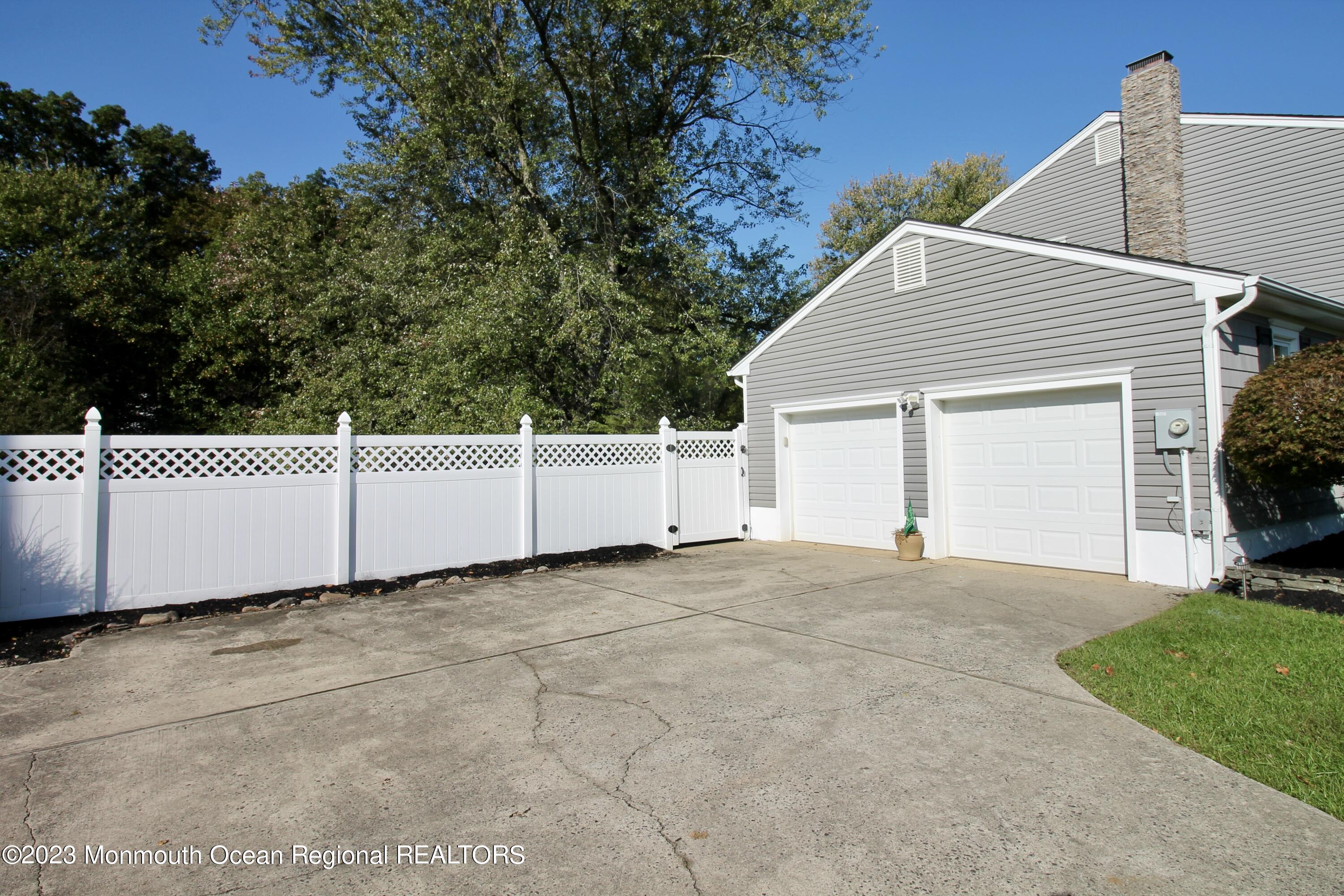 259 Kings Mountain Road Freehold, NJ 07728 - Photo 5 of 61 61C47A3E-F204-4A95-8427-0452128F46CF_1_2