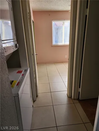 $1,250 | 4610 Elk Springs Avenue, Unit D, Las Vegas, NV 89103
