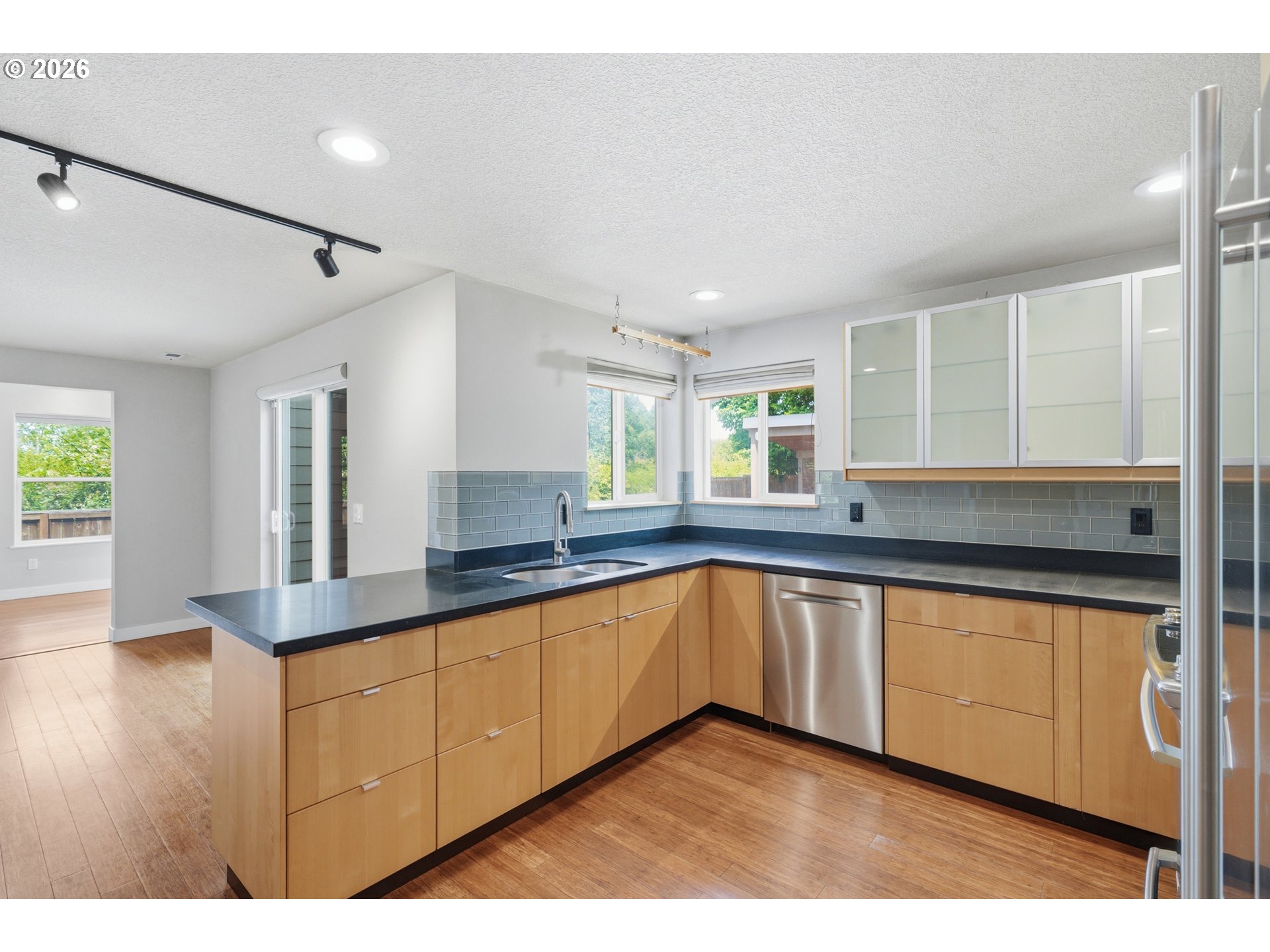 3340 Northwest Julia Street Camas, WA 98607 - Photo 17 of 48 Kitchen