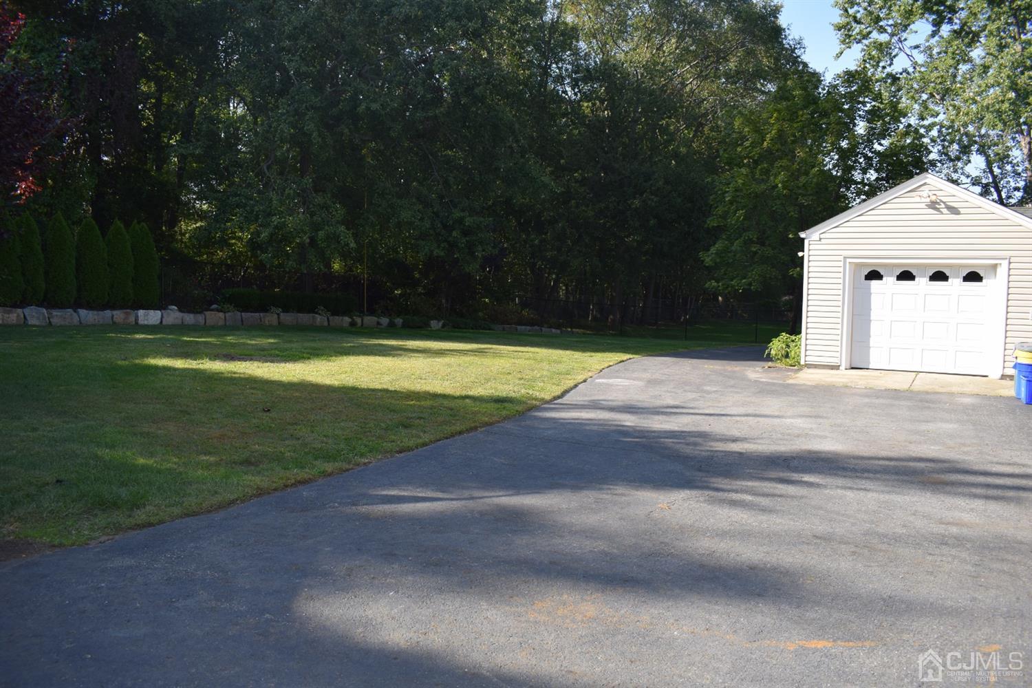 26 Bennett Road Old Bridge, NJ 07747 - Photo 11 of 13 Gallery Image 11