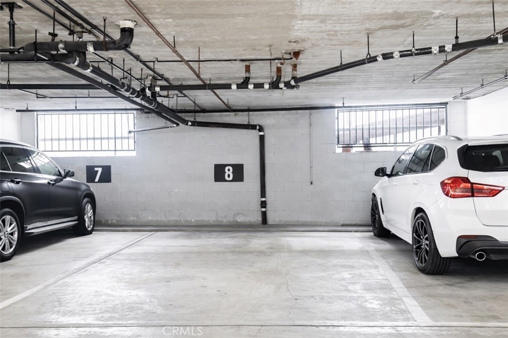 4345 154th Street, Unit 8 Lawndale, CA 90260 - Photo 25 of 25 2 car parking.